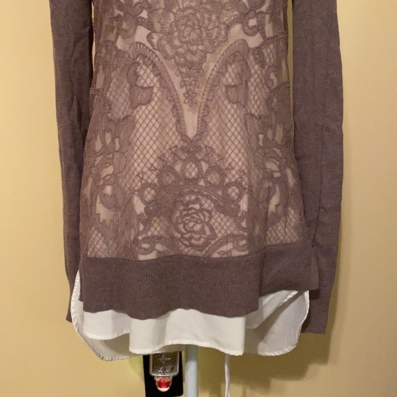 Vera Wang sweater - Picture 3 of 11
